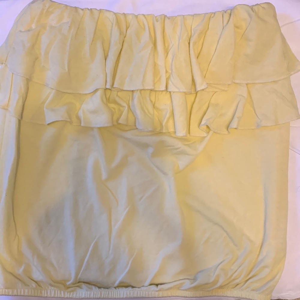 Sleeveless ruffle top